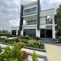 ویلا شهرکی ۴خواب لاکچری  استخردارجکوزی مدرن کد(۲۰)