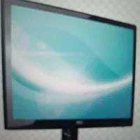 کاربر خانم مسلط به کامپیوتر