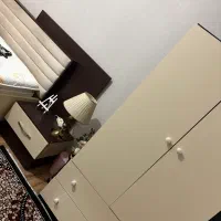 تخت و کمد و دراور در حد نو