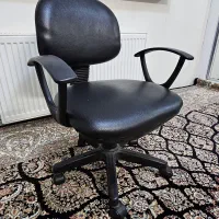 صندلی اداری سالم و تمیز  در حد نو|مبلمان اداری|همدان, |دیوار