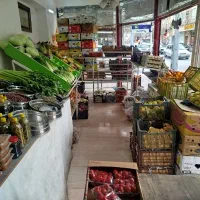 واگذاری مغازه میوه فروشی با تمام وسایل ودخل خوب|اجارهٔ مغازه و غرفه|مشهد, گلشور|دیوار