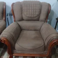 مبل ۷ نفره راحتی چوب نراد در حد نو