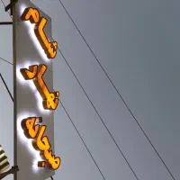 تابلو چلنیوم|کافی‌شاپ و رستوران|مهریز, |دیوار