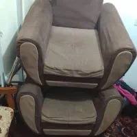 دودست مبل یکی سلطنتی ویکی دیگه مبل راحتی