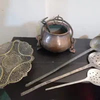 لوازم عتیقه قدیمی ، مسی ،منبت شبکه، ورشو ،منقل تک|کلکسیون اشیاء عتیقه|تهران, بهار|دیوار