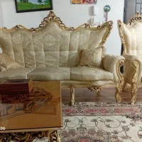 فروش یک سته مبل سلطنتی ۹ نفره ومیز ناهار خوری ۸نفر