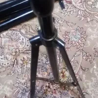 سه پایه چرخدار|دوربین عکاسی و فیلم‌برداری|کرج, سیاه کلان|دیوار