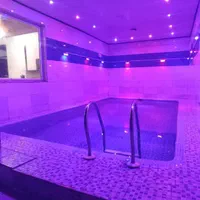 ویلا دو خواب استخر دار نزدیک ساحل|اجارهٔ کوتاهمدت ویلا و باغ|بندر انزلی, معلم|دیوار