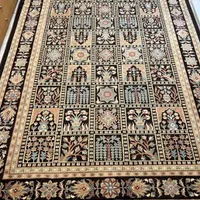 یک تخته فرش ماشینی ۹ متری تمیز