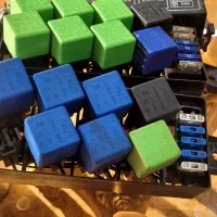 جعبه فیوز مزدا  وانت اصلی