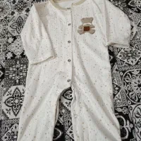 مقداری لباس نوزادی در حد نو دونه ای 35