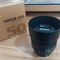 لنز نیکون