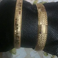 فروش مقداری طلا در حد نو
