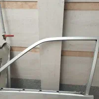 کلافی دورشیشه درب جلو پراید