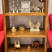 کتابخانه یا ویترین مینیمال چوبی