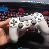 دسته ps4 اورجینال سری پرو