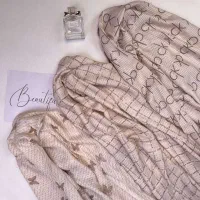 شال طرحدار منگوله دار از برند رومنس