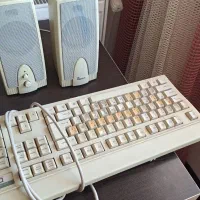 کیبورد اسپیکر موس