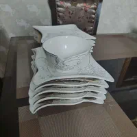 سرویس غذاخوری چینی گل برجسته ایتالیایی|ظروف سرو و پذیرایی|اصفهان, باغ دریاچه|دیوار