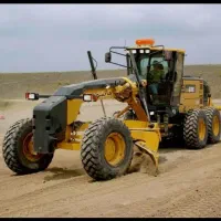 نیازمند راننده گریدر