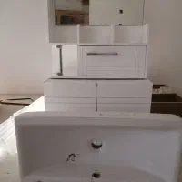 سنگ روشویی با اینه و کمد