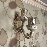 لوستر شش شاخه (۱۲شعله ) و دو عدد دیوار کوب|لوستر و چراغ آویز|کرج, کوی زنبق|دیوار