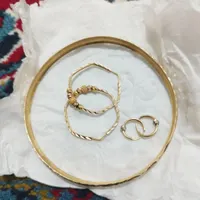دو جفت گوشواره نونو با یک عدد النگو