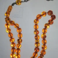 تسبیح کهربا|کلکسیون اشیاء عتیقه|اهواز, کمپلو جنوبی|دیوار