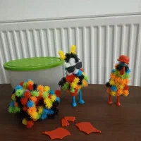 اسباب بازی ماشین لگو و عروسک وبولینگ