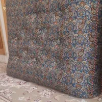 یک جفت پشتی|پشتی|نائین, |دیوار