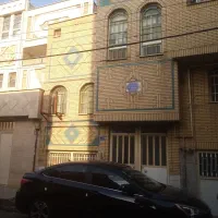 منزل ویلایی نقلی ۳ طبقه سند تک‌برگ دارای عدم خلاف