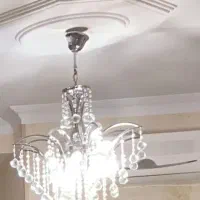 یک جفت لوستر کریستالی