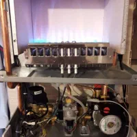 تعمیرات وسرویس پکیج و آبگرمکن و پمپ آب خانگی