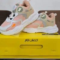 کفش کتانی دخترانه بچگانه ۳۳ نو