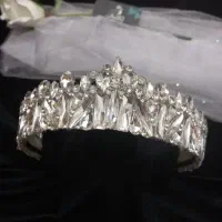 تاج و ریسه و تل