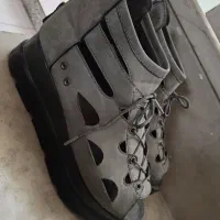 سه جفت کفش سالم