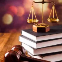 دنبال کار وکالت هستم