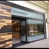 فروش  ۳۰۰ متر مغازه تجاری با سند مالکیت