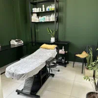 استخدام سالن زیبایی نازگل
