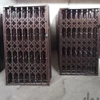 درب اکاردیونی حفاظ ریلی محافظ اکاردونی مستحکم