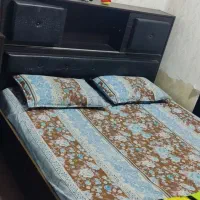 تخت خواب دونفره با میز آرایش تشک سالم