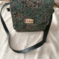 لباس و کیف|کیف، کفش، کمربند|اصفهان, برازنده|دیوار