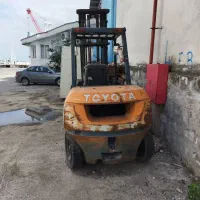 لیفتراک تویوتا ۴ تن دیزل|خودرو سنگین|گرمدره, |دیوار