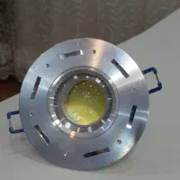 ۳۷عدد هالوژن سفیدیخی