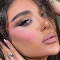 تخفیف میکاپ و شنیون اقتصادی و VIP با تعرفه ۱۴۰۴