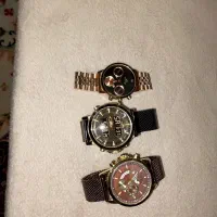 سه عددساعت مردانه بفروش میرسد.