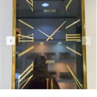 ساعت دیواری لوکس و طلایی