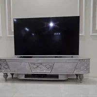 میز تلویزیون و میز کنسول و آینه