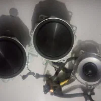 3عددبلندگوی کوچک.