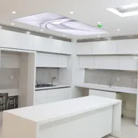 آپارتمان ۱۰۵ متری/ دو خوابه/ جنوبی/ روبروی سقاخانه